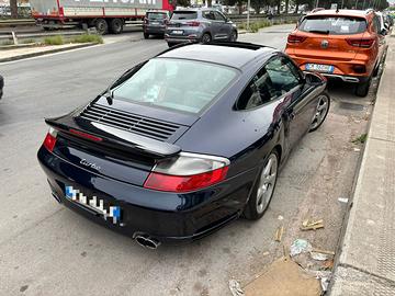 Porsche turbo 911 (996)