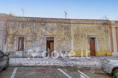 Villa di 166 m² con 5 locali e box auto a Torchiar