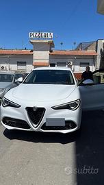 Alfa Stelvio Q4