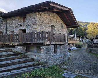 Villa di 150 m² con 4 locali e box auto doppio a A