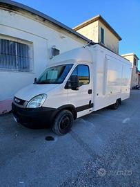 AUTONEGOZIO paninoteca ambulante food truck