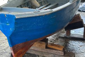 Gozzo in legno con motore Mercury