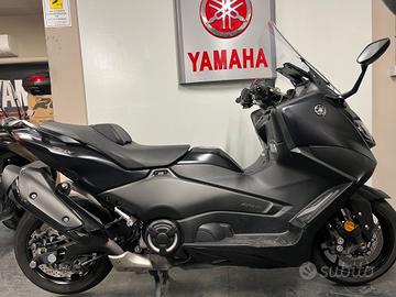 Yamaha T Max 560