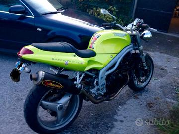Triumph Speed Triple 955i – 1999