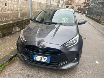 Yaris Hybrid 2025-Unico Proprietario-8500km