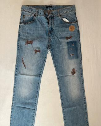 Jeans strappati