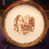 PIATTO CERAMICA SERIE Mr. DICKENS BORDO ORO d.26,3