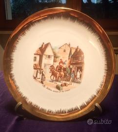 PIATTO CERAMICA SERIE Mr. DICKENS BORDO ORO d.26,3