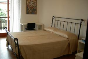 CAMERE SINGOLE per STUDENTESSE UNIVERSITARIE