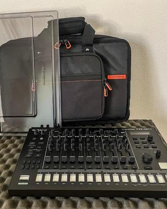 Roland TR-8S + Custodia e Decksaver