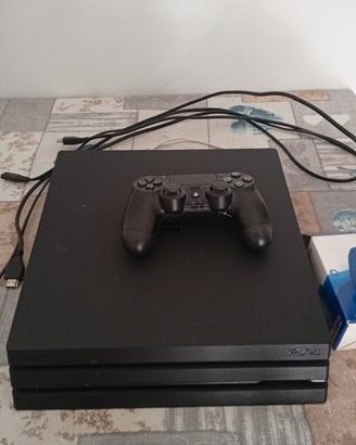 Ps4 Pro 1 TB nera  1 controller e Scuf palette 