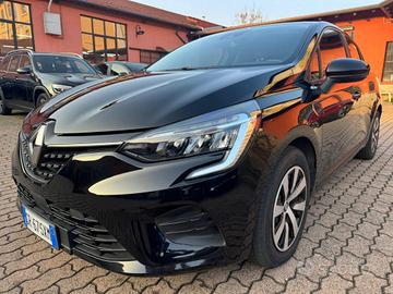 RENAULT Clio Full Hybrid E-Tech 145 CV Equilibre