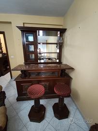 Elegante Mobile Bar in Legno Pregiato e Marmo – Co