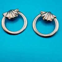 Orecchini in argento 925 a cerchio con conchiglia