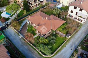 VILLA SINGOLA A BONATE SOPRA