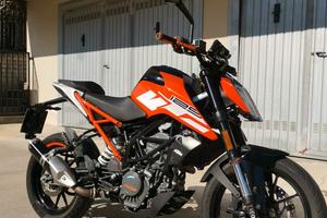 KTM duke 125