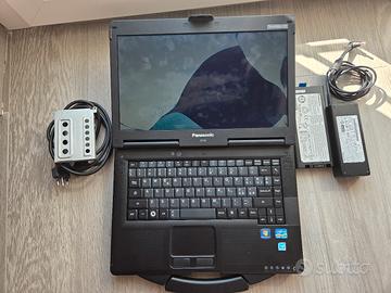 Panasonic CF-53 con schermo rotto