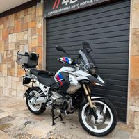 BMW GS 1200 Tris valigie e faretti