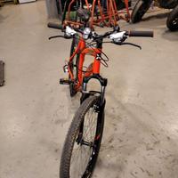 Bicicletta moutain bike B-Twin rockrider340