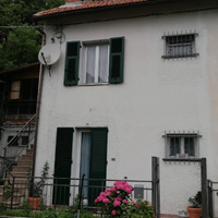 Casa con giardino e terreno