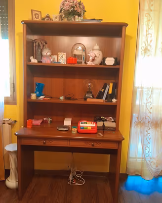 Scrivania studio + sedia