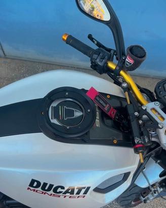 Ducati monster 696 (2010)