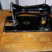 Macchina da Cucire retrò Singer.