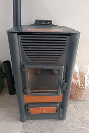 Stufa a Pellet PASIAN  modello Coccinella 10kW