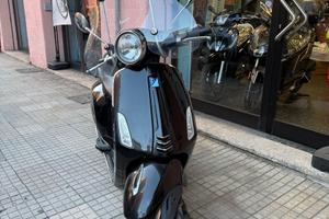 Vespa primavera 125
