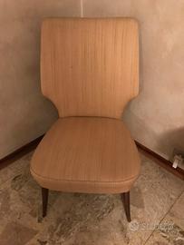 Armadio, comò e 2 poltroncine