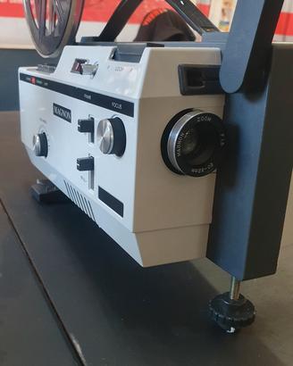 proiettore super 8