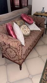 Divano completo classico