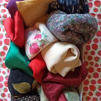 3 lotto 13 foulard e sciarpe