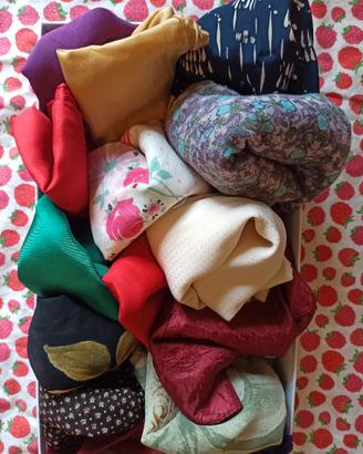 3 lotto 13 foulard e sciarpe