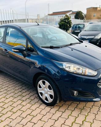 Ford Fiesta 1.5 TDCi 75CV 5 porte Titanium