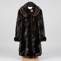 Elegante Pelliccia di Visone Femmina, Lavorazione 