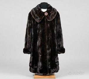 Elegante Pelliccia di Visone Femmina, Lavorazione 