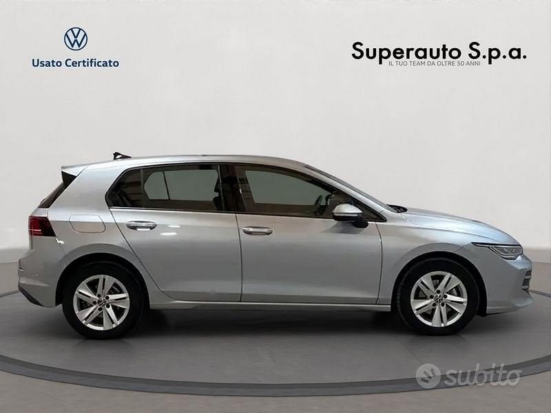 Volkswagen Golf 2025 photo 3