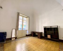 3 Vani + cortiletto (Via Napoli - Via Padova)