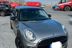 Mini cooper 1.5 Boost Diesel automatica