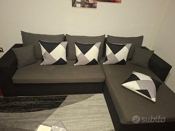 Divano angolare con penisola