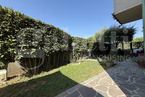 Villa a schiera Crespina Lorenzana