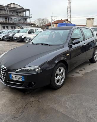 Alfa Romeo 147 1.9 JTD M-JET 16V 5 porte Dist.