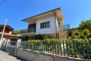 VILLA SINGOLA DA RISTRUTTURARE DI AMPIA METRATU...