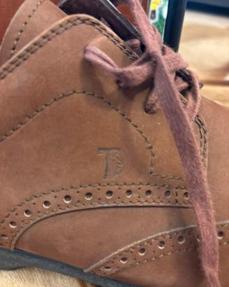 Scarpe Tod’s uomo originali in pelle scamosciata