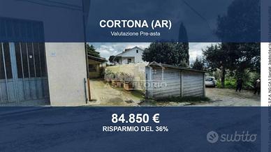 Immobile in asta di 99 m² con box auto a Cortona