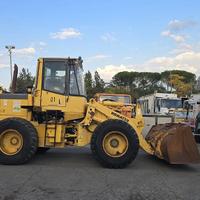 Pala gommata komatsu mod. wa 180-3