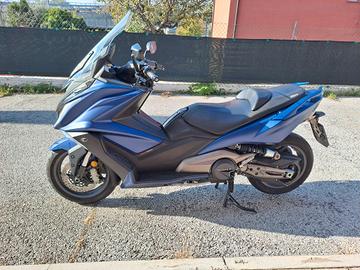 Kymco AK 550