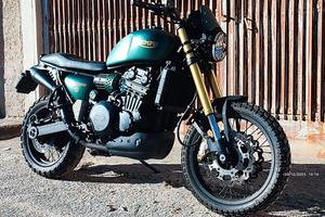 triumph scrambler legend thunderbird