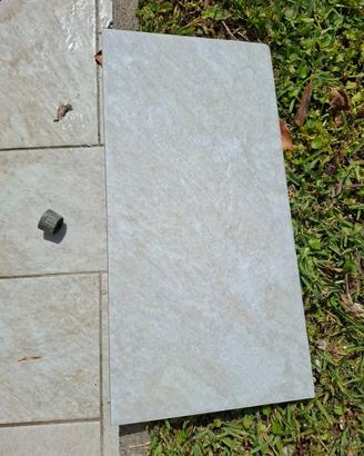 mattonelle gres Porcellanato giardino /esterno